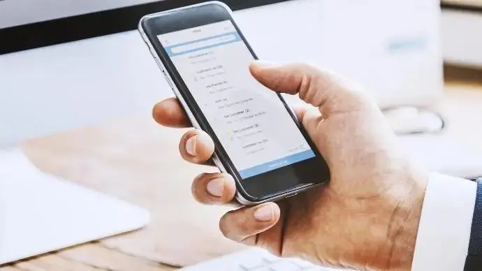 Мобільний доступ до бізнес-системи — управління даними та ERP зі смартфона